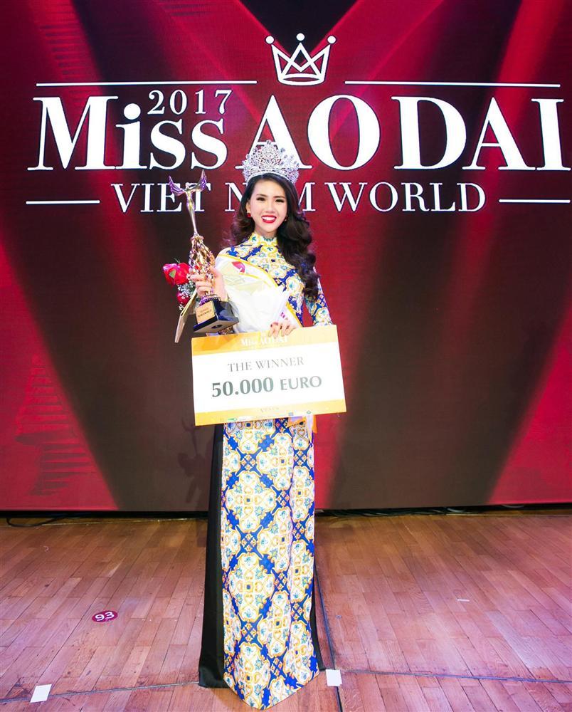 Quá khứ thi hoa hậu lạ đời của Bùi Quỳnh Hoa trước khi đoạt Quán quân Siêu mẫu Việt Nam 2018-7