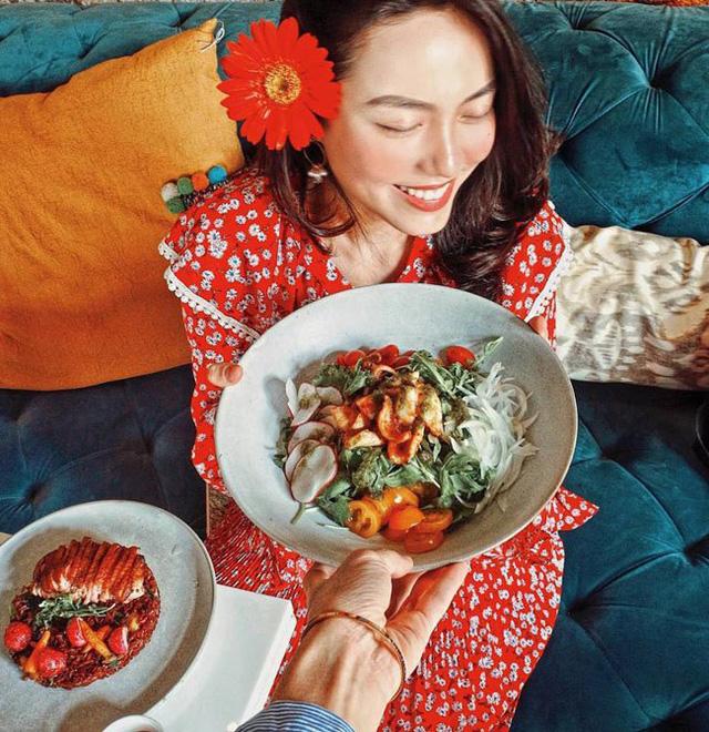 Cô gái Việt kiếm bộn tiền từ việc ăn ngon, mặc đẹp, đi du lịch sang chảnh-6