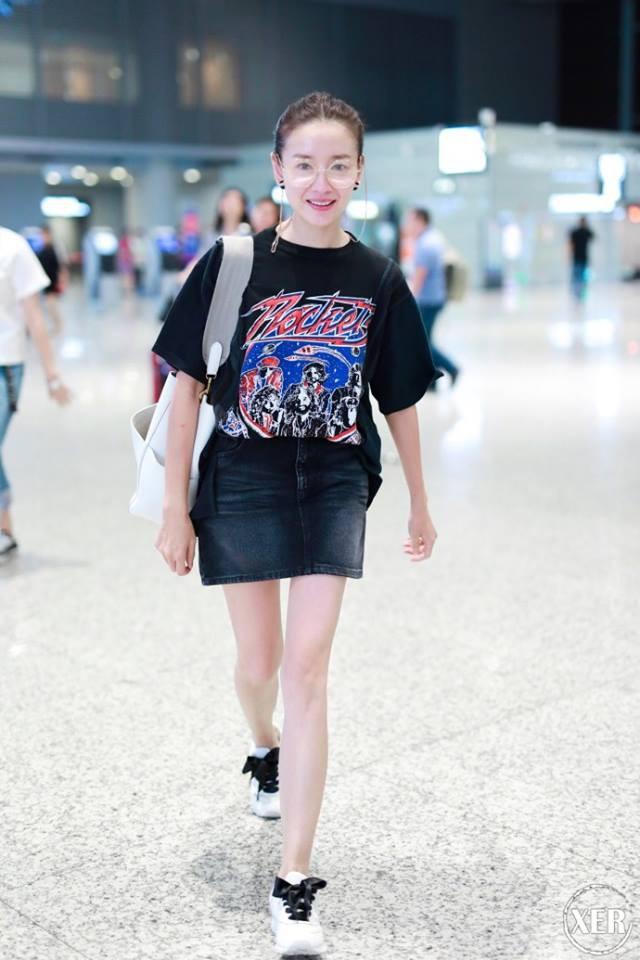 Từ thảm đỏ đến sân bay, Đổng Khiết Chúc Anh Đài đi đến đâu là vô đối đến đó-3