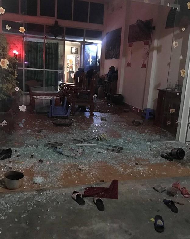 Hơn chục người chạy thoát thân sau loạt đạn bắn vào nhà dân-2