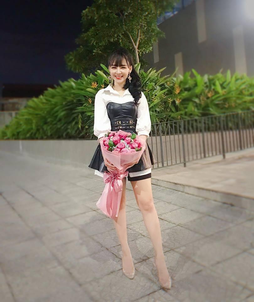 Xuýt xoa ngắm xế hộp có giá 7,2 tỷ Phan Thành mới tậu-9