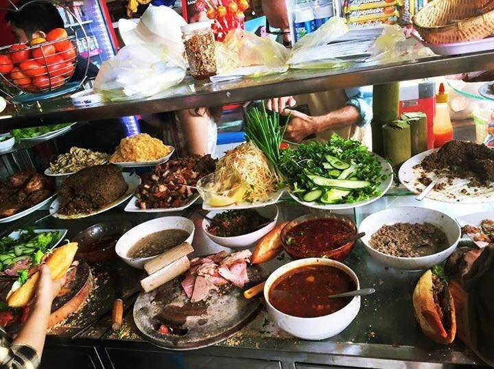 Quán phở, bánh mì Chân Tử Đan check-in ở Hội An nổi tiếng thế nào?-4