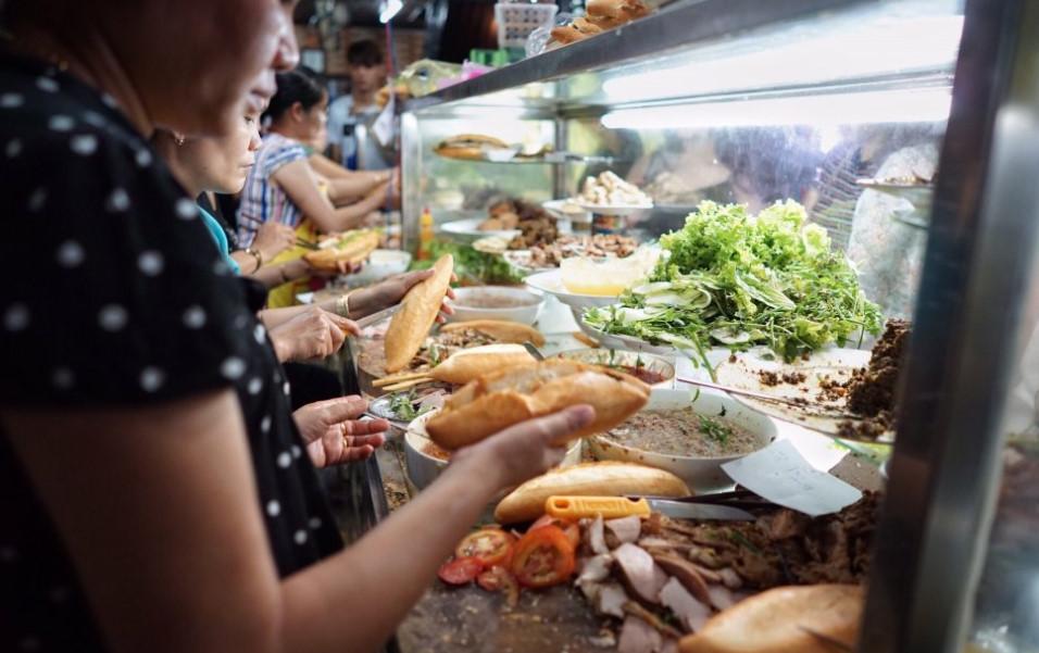 Quán phở, bánh mì Chân Tử Đan check-in ở Hội An nổi tiếng thế nào?-7