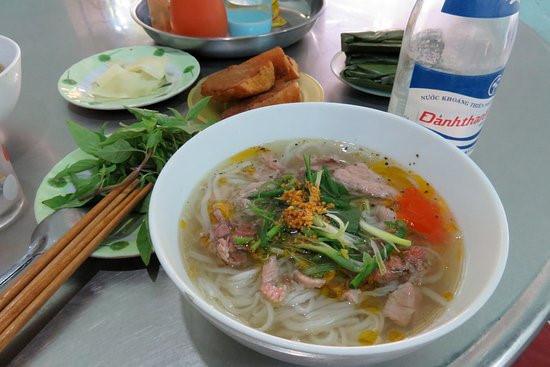 Quán phở, bánh mì Chân Tử Đan check-in ở Hội An nổi tiếng thế nào?-9