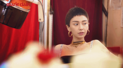 Angela Baby gây shock khi húi cua, lộ rõ nét tướng phu thê với Huỳnh Hiểu Minh-13