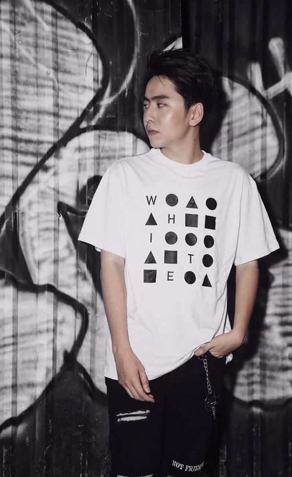 Chán đi cướp hit, Minh Châu đã mặn hơn khi chuyển sang làm clip ghi lại phản ứng cực hài của mình với phim Việt-6