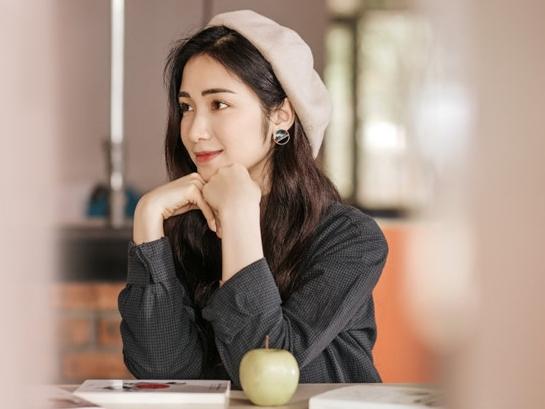 Rộ tin bị điều tra vì vào hậu trường gặp BTS, phía Hòa Minzy lên tiếng