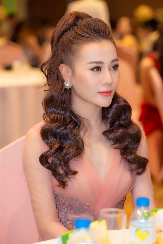 SAO MAKE OVER: Diva Hồng Nhung xuống sắc rõ rệt - Phương Oanh Quỳnh búp bê xinh đẹp không góc chết-7