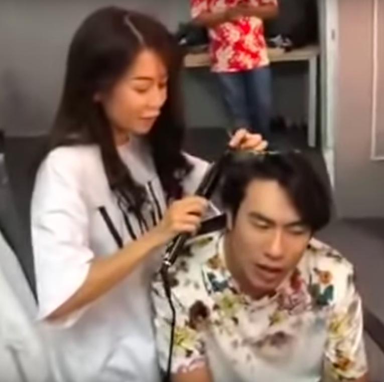 Lộ clip An Nguy tươi cười làm tóc cho Kiều Minh Tuấn-2
