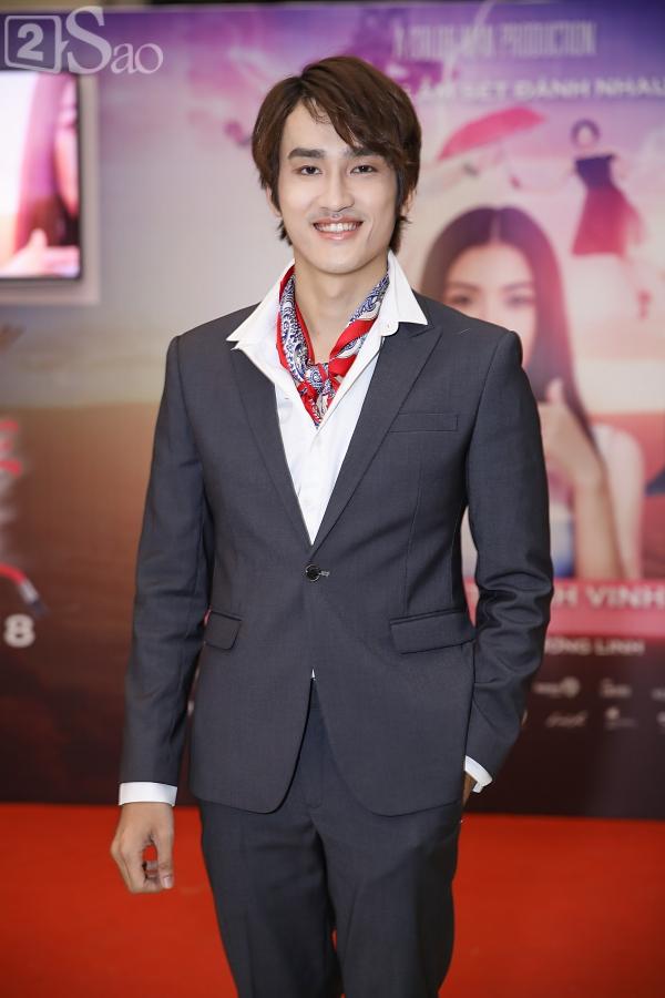 Á hậu Thúy Vân đi siêu xe 7 tỷ mới tậu ra mắt phim lần đầu đóng vai chính-6