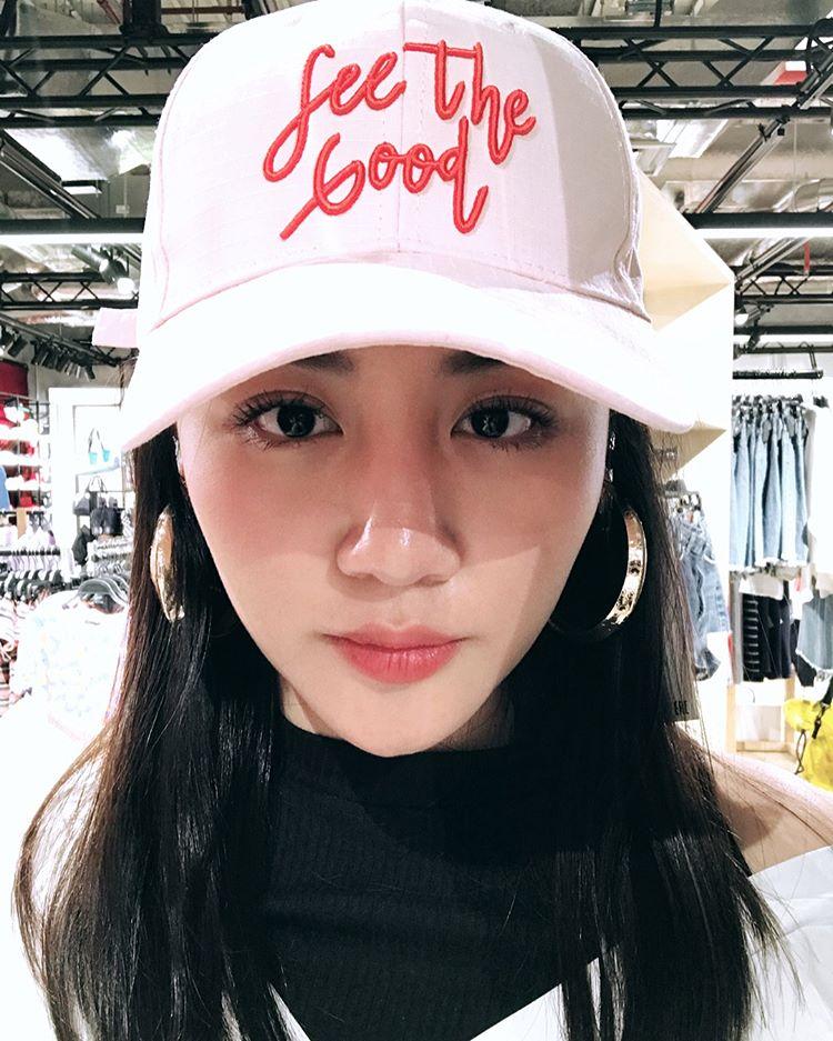 PHÁT HOẢNG với chiếc cằm nhọn tam giác ngược của Văn Mai Hương-8