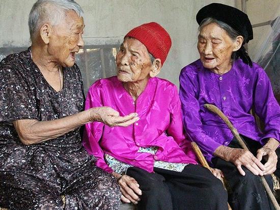 Cuộc sống ba chị em gái thọ trên 100 tuổi ở Nghệ An