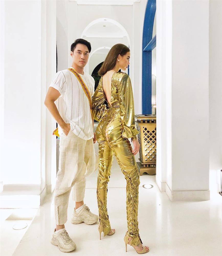 Mặc quần khoét vòng 3 đã là gì, Hồ Ngọc Hà còn đốt mắt người nhìn với loạt thiết kế hở đơn hở kép sexy hơn nhiều-2