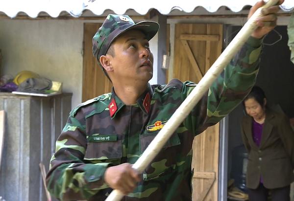 Mặc áo lính, Tim bất ngờ rơi nước mắt nói về nỗi đau đang gồng gánh: Vào đây, tôi mới quên được hết buồn tủi-3