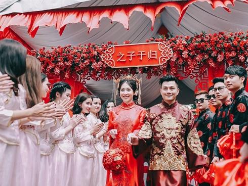 Bộ ảnh ăn hỏi độc đáo của cặp đôi người Việt gốc Hoa gây sốt mạng xã hội