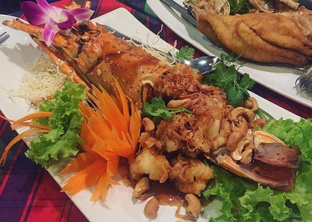 Đừng choáng nếu bắt gặp nhà hàng bao cao su này khi đi du lịch Thái Lan-12