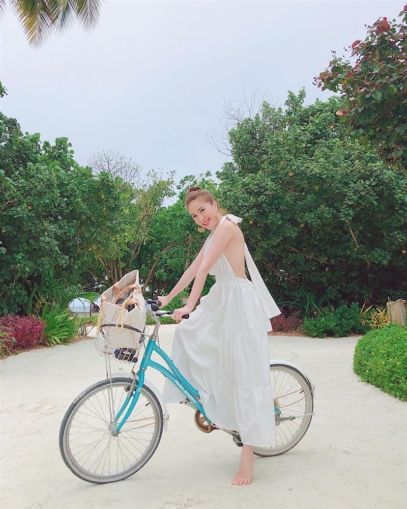 Tăng Thanh Hà lên đồ công sở sành điệu - Sơn Tùng dát hàng hiệu chất ngất dẫn đầu top sao mặc street style đẹp-7