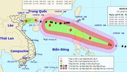 Siêu bão Mangkhut tiến nhanh về Biển Đông