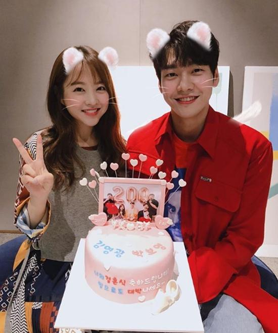 Chênh lệch chiều cao tới 29cm, Park Bo Young vẫn đẹp đôi hết nấc bên bạn trai-8