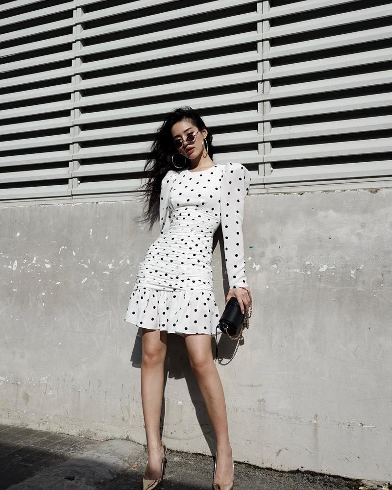 Chán sexy, Jun Vũ quay về làm nàng thơ - Đồng Ánh Quỳnh diện đồ xuyên thấu đốt mắt ĐẸP nhất tuần qua-8