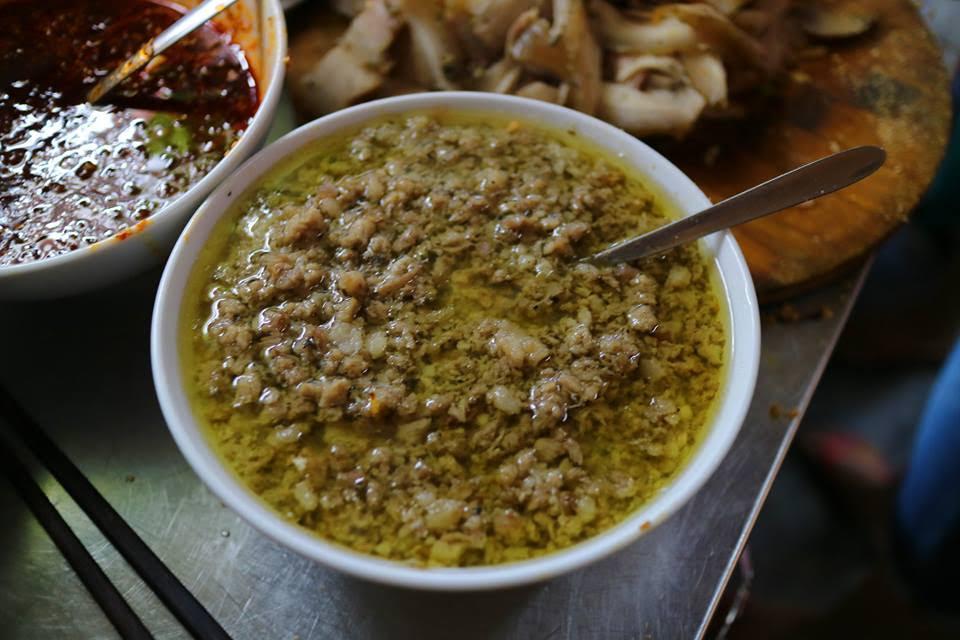 Những quán bánh mì Việt nổi đình nổi đám được báo nước ngoài ca ngợi-3