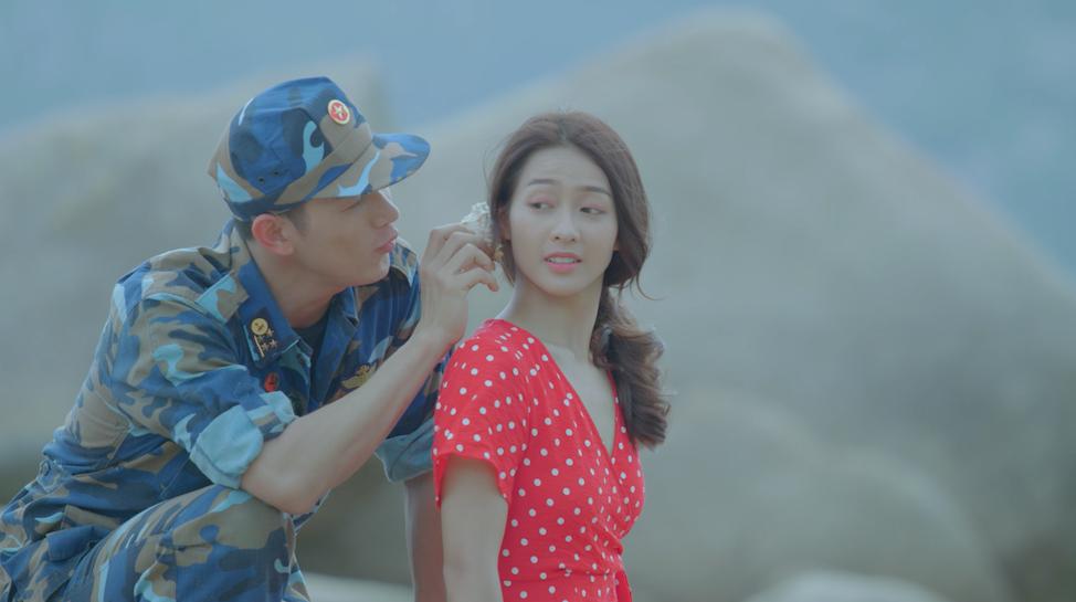 Khả Ngân và Song Luân tình tứ trong Teaser MV nhạc phim Hậu duệ mặt trời-4