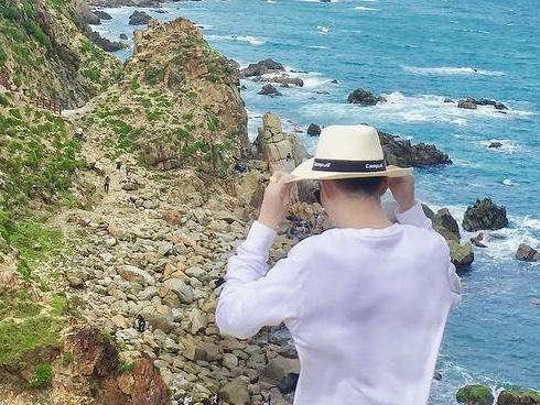 Clip: Giải mã bí ẩn hồ nước chia 2 màu xanh - hồng đẹp như tiên cảnh-1