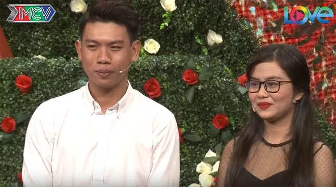 CHÀNG TRAI SỐ HƯỞNG: Đưa anh đi tìm vợ nhưng lại chiếm sóng vì ngoại hình quá nổi bật-1