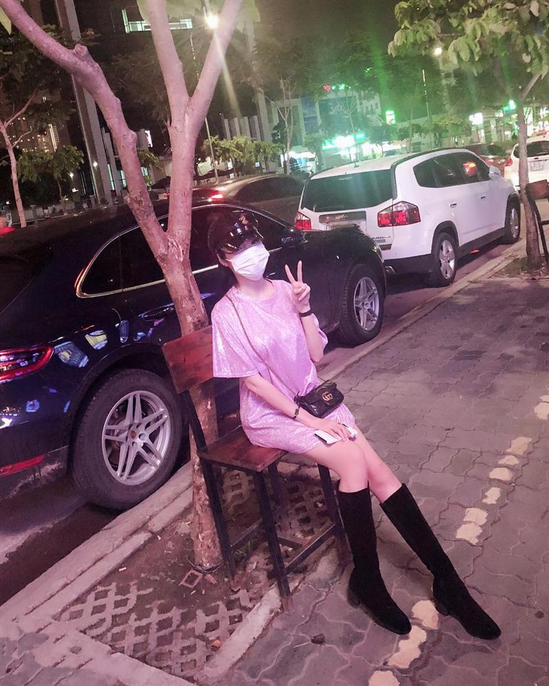 Tăng Thanh Hà khoe dáng mảnh mai với trang phục kiệm vải-3