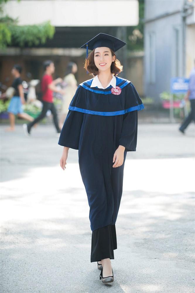 Bá đạo như Đỗ Mỹ Linh: Đã photoshop ảnh tốt nghiệp đại học lại còn báo cho cả thiên hạ biết-7