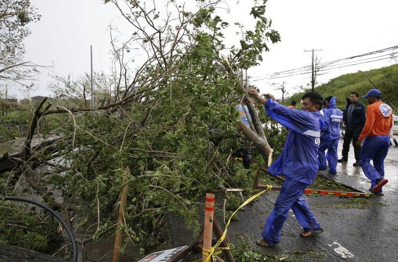 Philippines xác nhận 2 người đầu tiên thiệt mạng vì siêu bão Mangkhut-4