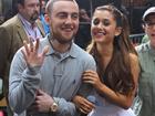 Ariana Grande xin lỗi và cầu mong bạn trai cũ Mac Miller an nghỉ