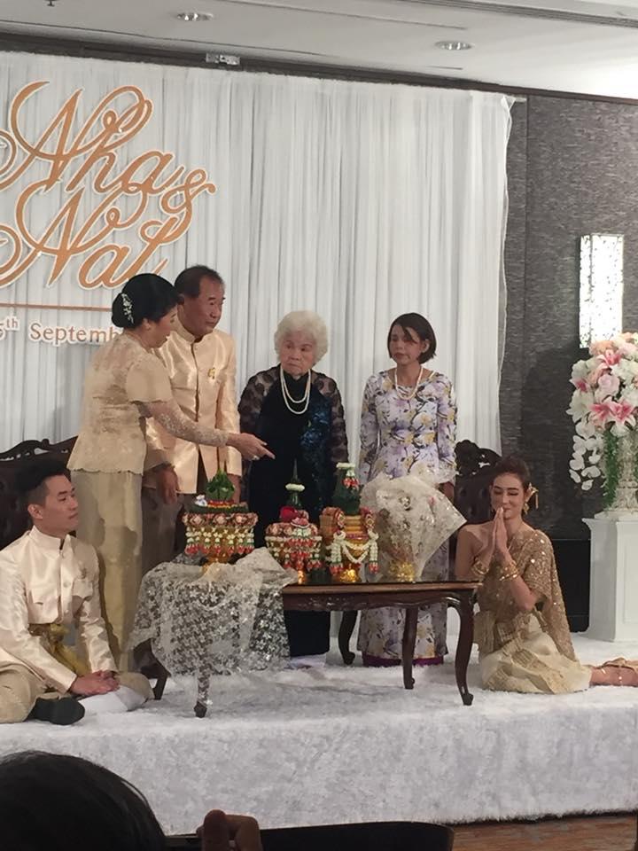 Ơn giời, tưởng sẽ kín mãi nhưng cuối cùng Kim Nhã đã chịu mở lời về lần lên xe hoa thứ 2-2