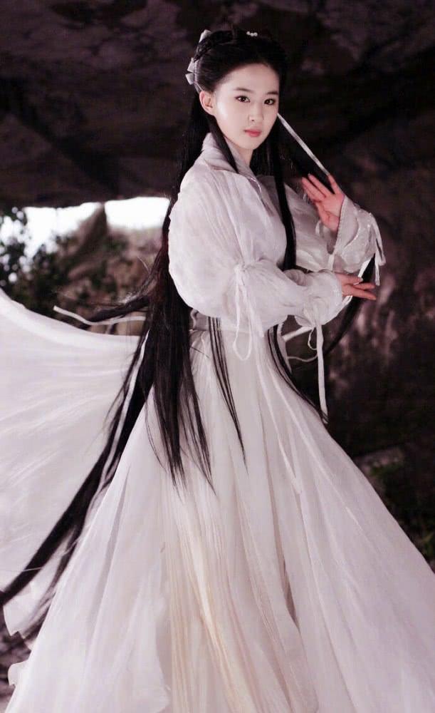 Đóng cùng vai với Lưu Diệc Phi, loạt mỹ nhân Hoa ngữ đẹp đến mấy cũng trở nên thê thảm-3