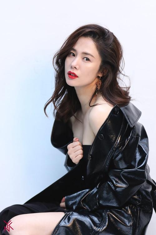 Sao Giày thủy tinh trẻ mãi không già nhờ trung thành với điều này-6