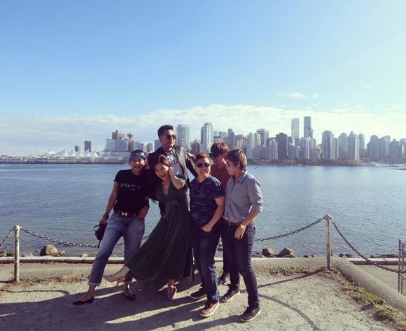 Theo chân Ưng Đại Vệ và Hương Tràm khám phá thành phố Vancouver - Canada-7