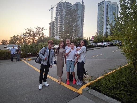 Theo chân Ưng Đại Vệ và Hương Tràm khám phá thành phố Vancouver - Canada-8