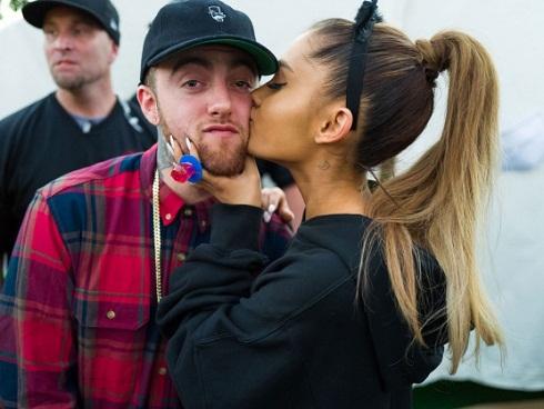 Chắc chắn Ariana Grande vẫn chưa vượt qua được cái chết uẩn khúc của Mac Miller!