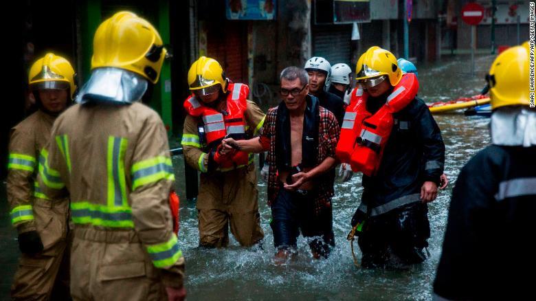 Thiên đường cờ bạc Macau biến thành sông vì bão Mangkhut-3