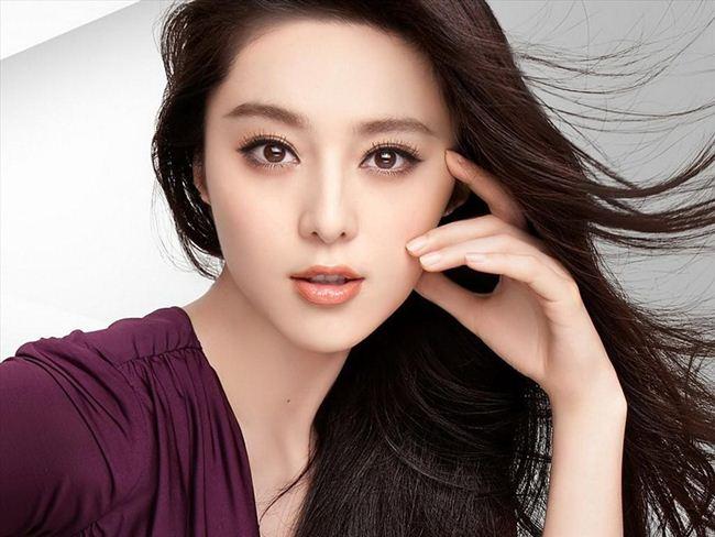 Trước khi bị phạt vì trốn thuế, chúng ta có một tượng đài nhan sắc mang tên Phạm Băng Băng-10