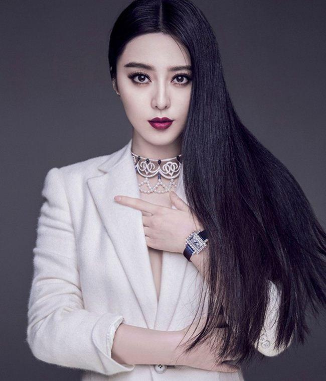 Trước khi bị phạt vì trốn thuế, chúng ta có một tượng đài nhan sắc mang tên Phạm Băng Băng-3