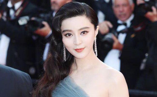 Trước khi bị phạt vì trốn thuế, chúng ta có một tượng đài nhan sắc mang tên Phạm Băng Băng-4