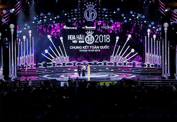 43 thí sinh xuất hiện sôi động đồng diễn ca khúc Cô gái tự tin-1