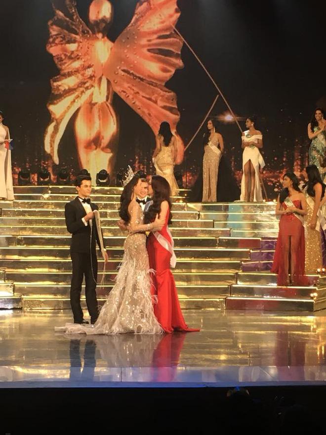 Hương Giang Idol xuất sắc đăng quang Hoa hậu Chuyển giới Quốc tế 2018-1