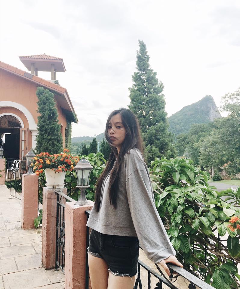 Cận cảnh nhan sắc mặt mộc nhìn là yêu của Tân hoa hậu Việt Nam 2018 - Trần Tiểu Vy-10