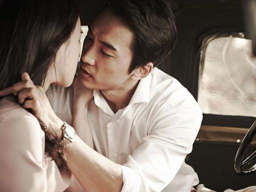 Gọi nhau là vợ chồng, tâm đầu ý hợp 90% vậy mà cuối cùng chàng trai không bấm nút vì lý do bất ngờ...-8