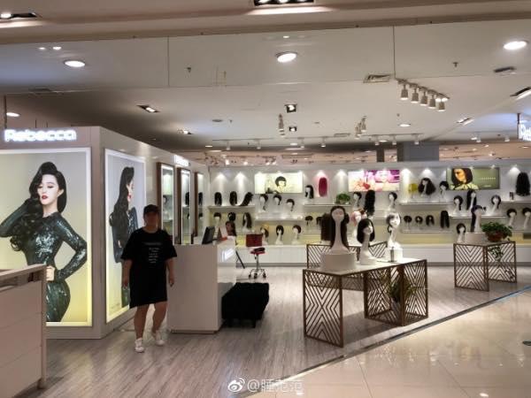 Giữa tâm bão bị bắt vì trốn thuế, hình ảnh Phạm Băng Băng vẫn phủ sóng rộng khắp chẳng lo lắng gì-3