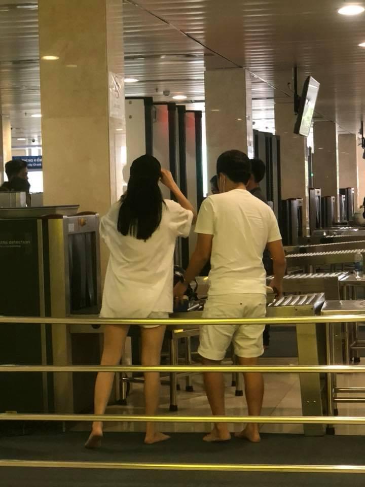 Ngày cưới cận kề, Trường Giang - Nhã Phương an nhiên mặc đồ đôi trắng muốt lên Đà Lạt hưởng trăng mật sớm-3