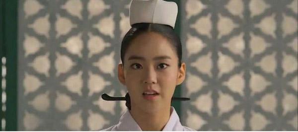 Fan sẽ giật mình khi biết tuổi nghề của các sao Hàn đình đám này-9