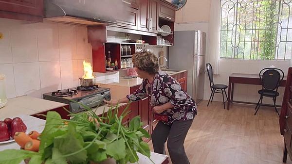 Gạo nếp gạo tẻ tập 58: Con ruột mà không lo được cho mẹ thì hãy để con rể ra tay-1